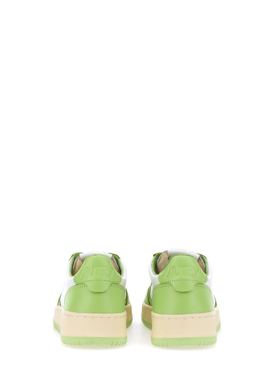 MEDALIST LOW SNEAKER