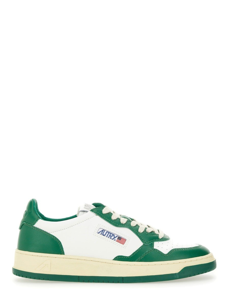 MEDALIST LOW SNEAKER