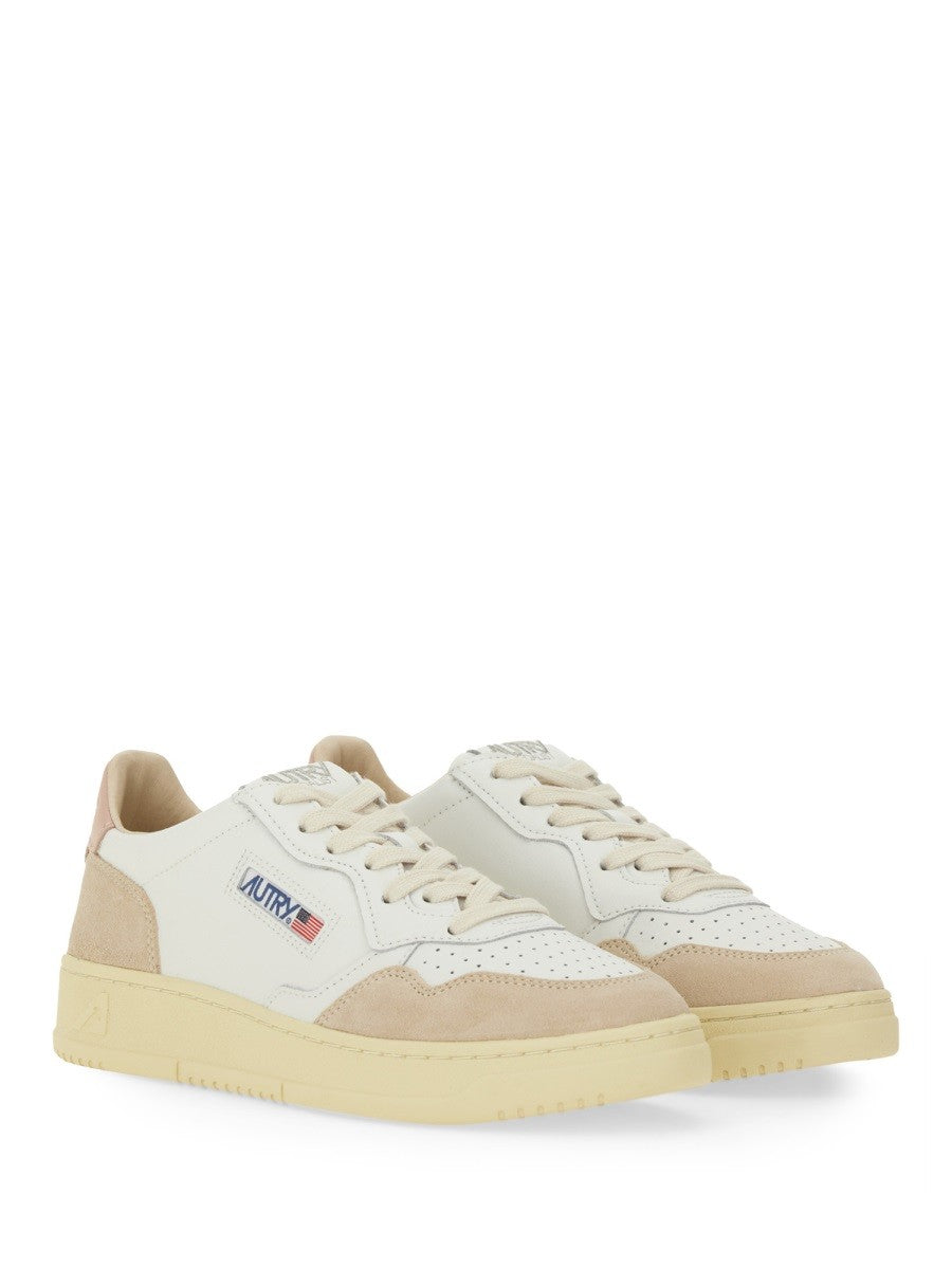 Autry - SNEAKER "MEDALIST LOW" medalist-low-sneaker_c79a057e-b5c1-444c-bc7c-c797d4864e9f