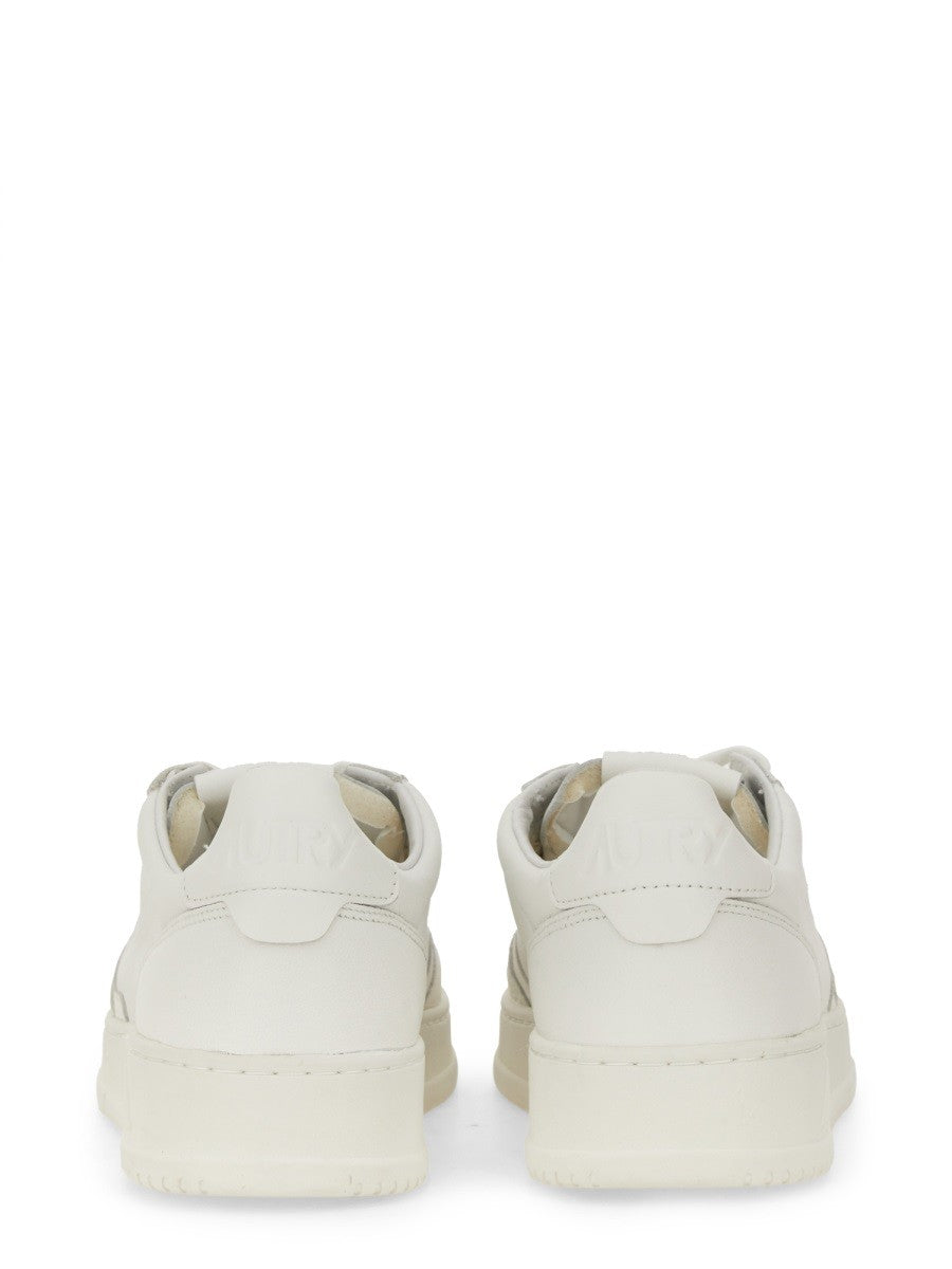 "MEDALIST LOW" SNEAKER