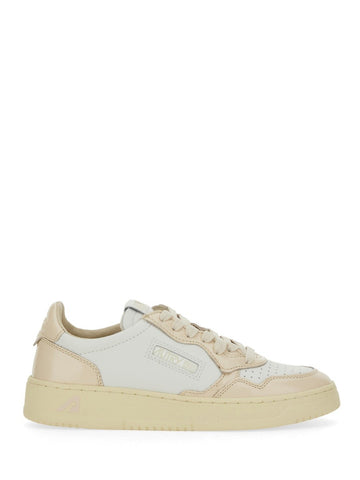 MEDALIST LOW SNEAKER