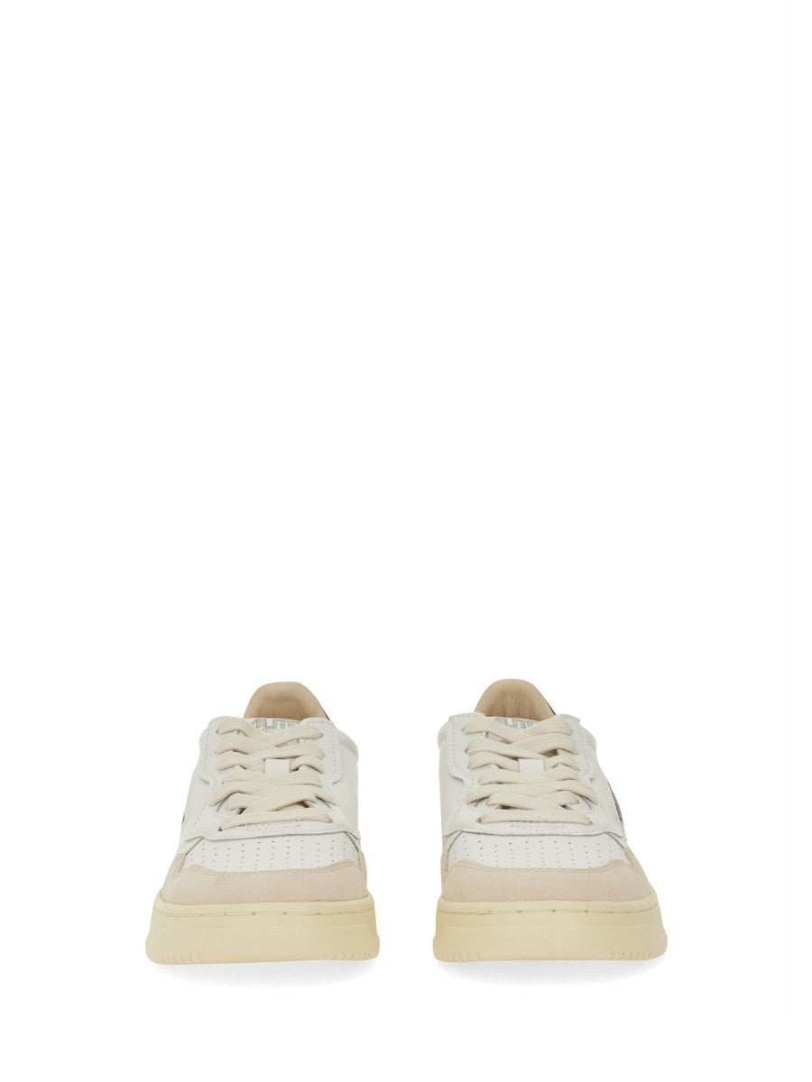 MEDALIST LOW SNEAKER