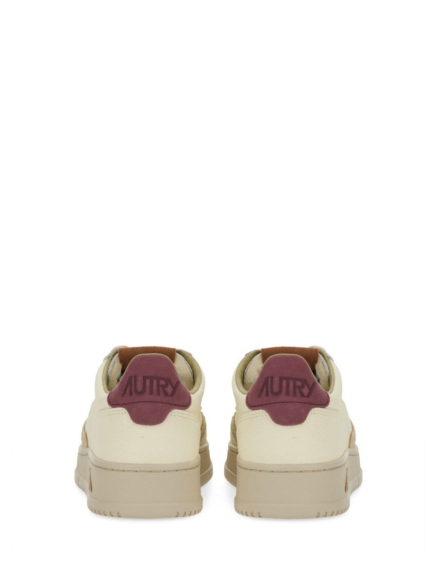 MEDALIST LOW SNEAKER