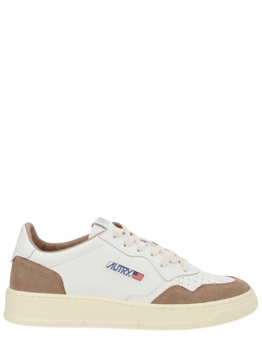 "MEDALIST LOW" SNEAKER medalist-low-sneaker_ca1f4c69-f874-4fbd-a00e-0e459d92c78a