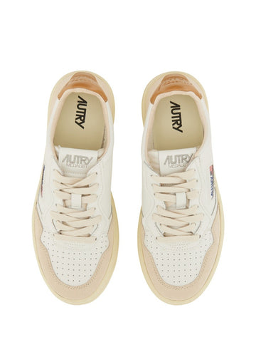 MEDALIST LOW SNEAKER