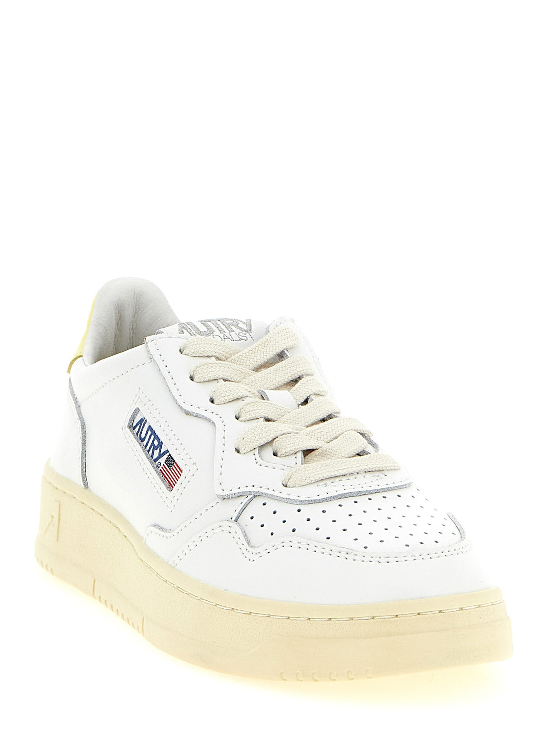 Autry - 'Medalist Low' sneakers medalist-low-sneakers_ac846889-1e10-4c37-b4dd-cb4a734e30a4