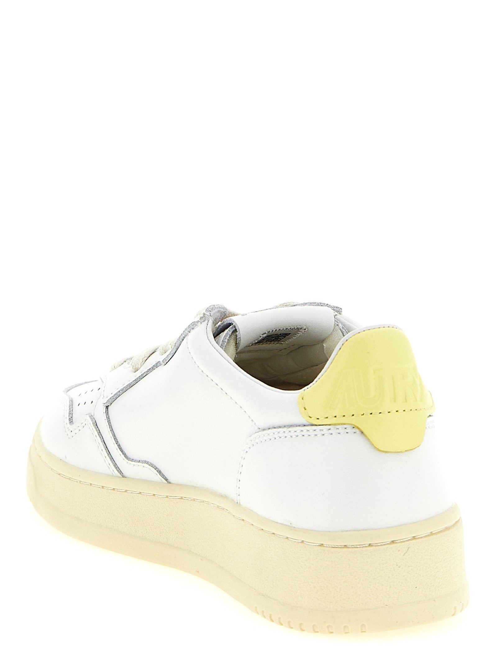Autry - 'Medalist Low' sneakers medalist-low-sneakers_446b816f-2d3c-435d-8548-3b2b951c31dc
