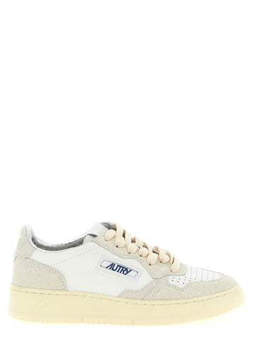 Autry - 'Medalist Low' sneakers medalist-low-sneakers_b36f31ae-b81c-4a9a-af2b-d745b1290e7f
