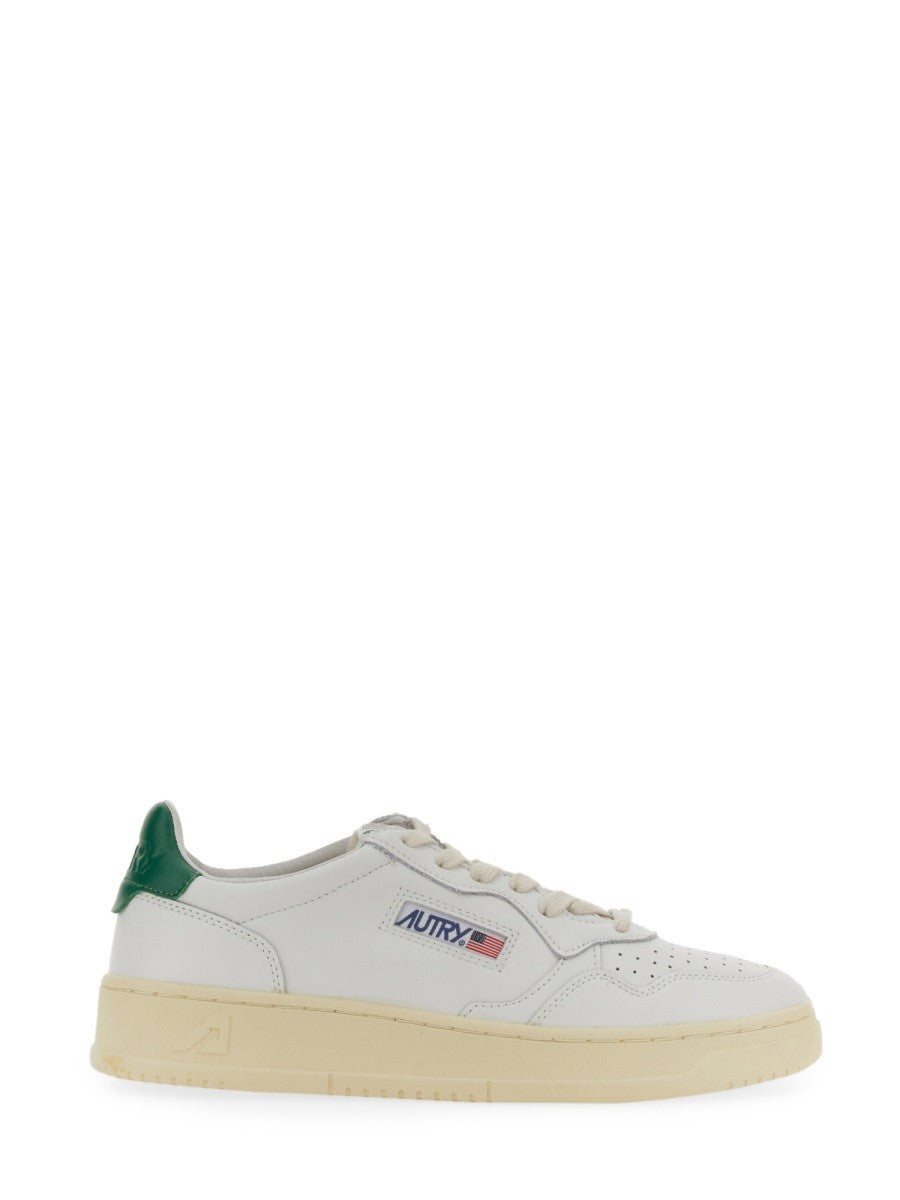 MEDALIST LOW SNEAKER