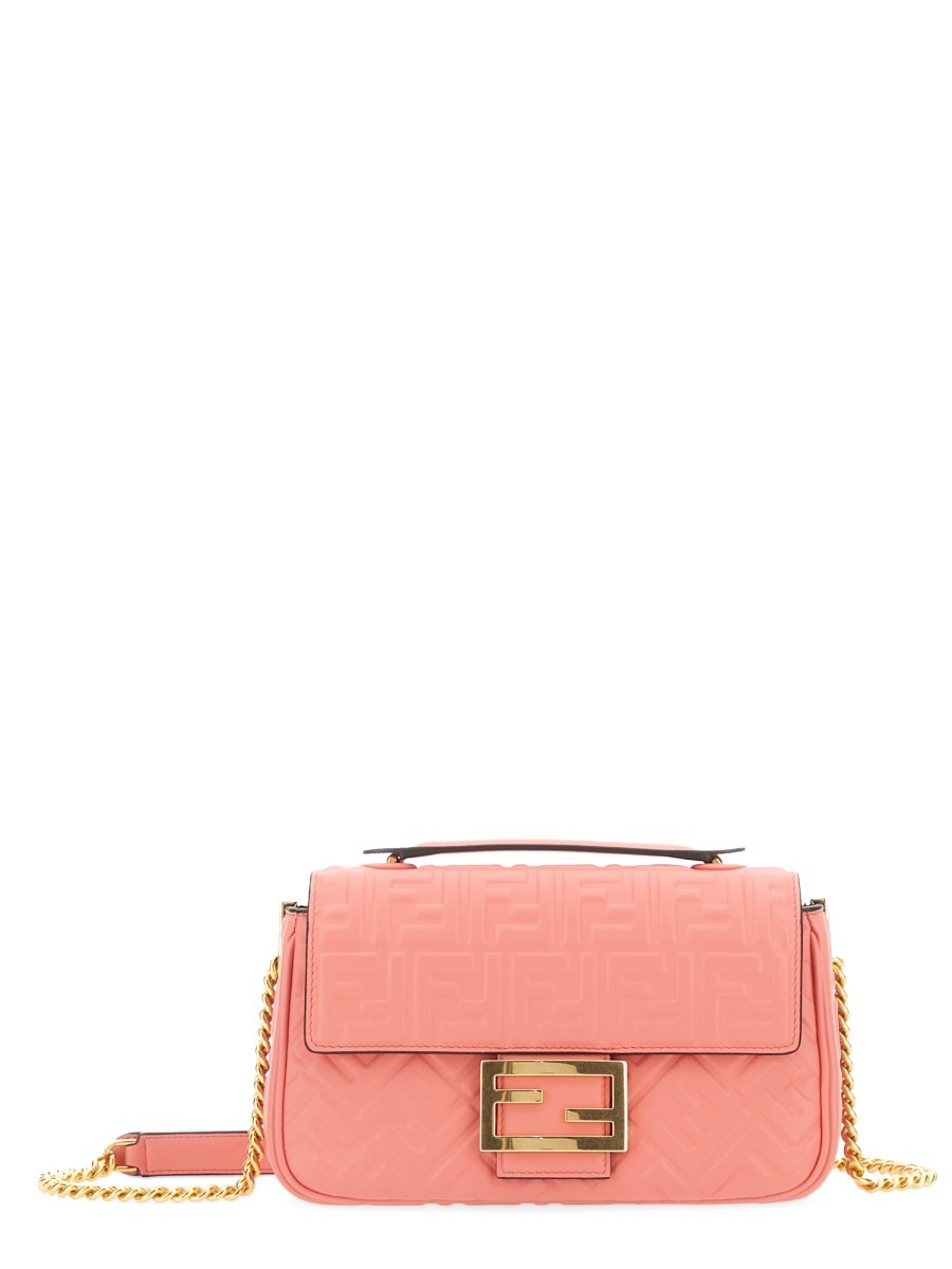 BAGUETTE CHAIN MIDI BAG nvo-baguette-chain-midi-bag_3dd4579d-ac9d-4afa-abe0-983971b26324