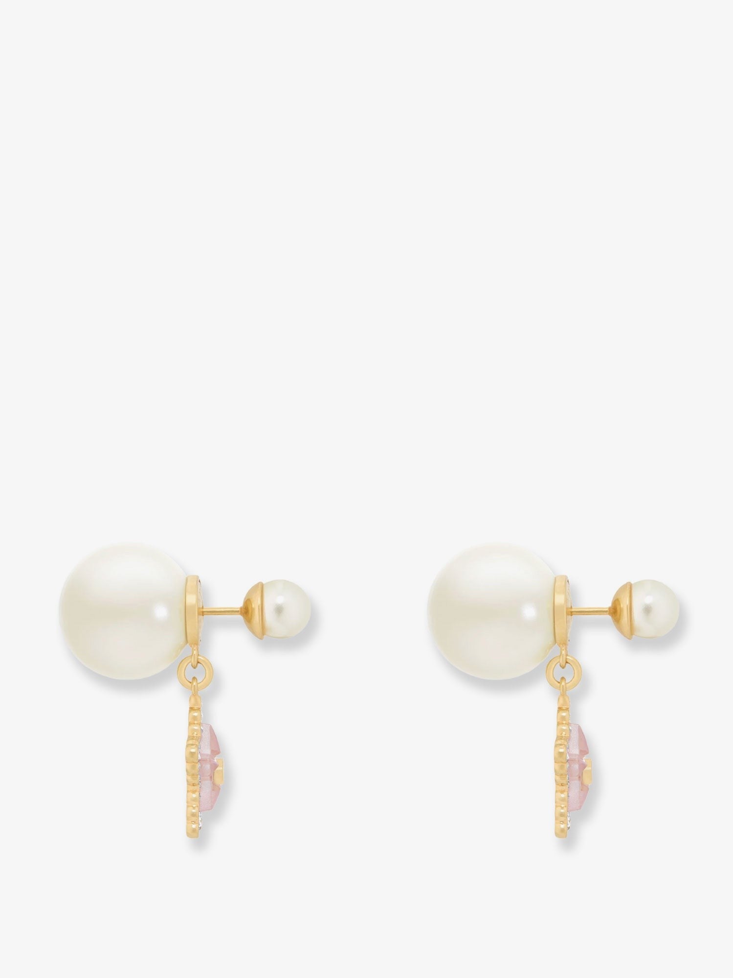 Orecchini in metallo con finitura oro e perle in resina bianca