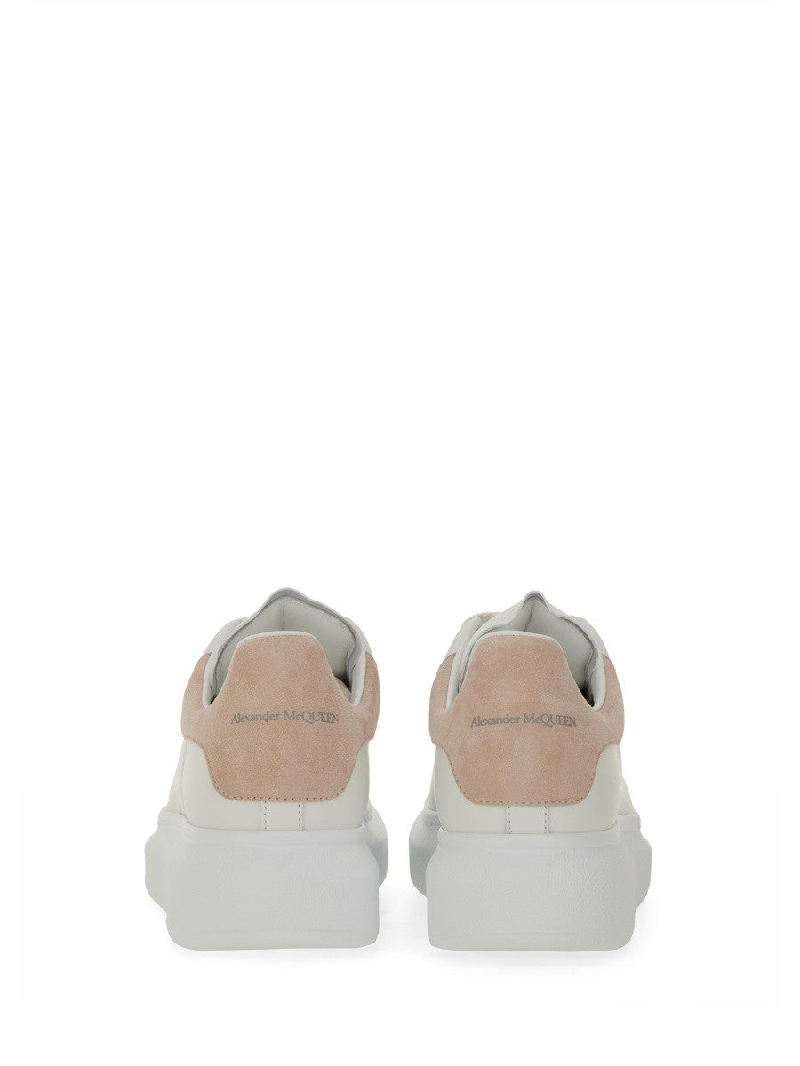 Alexander Mcqueen - OVERSIZED SNEAKER oversized-sneaker_4a1abd0c-780f-4cf8-be1d-651536d3e3c4