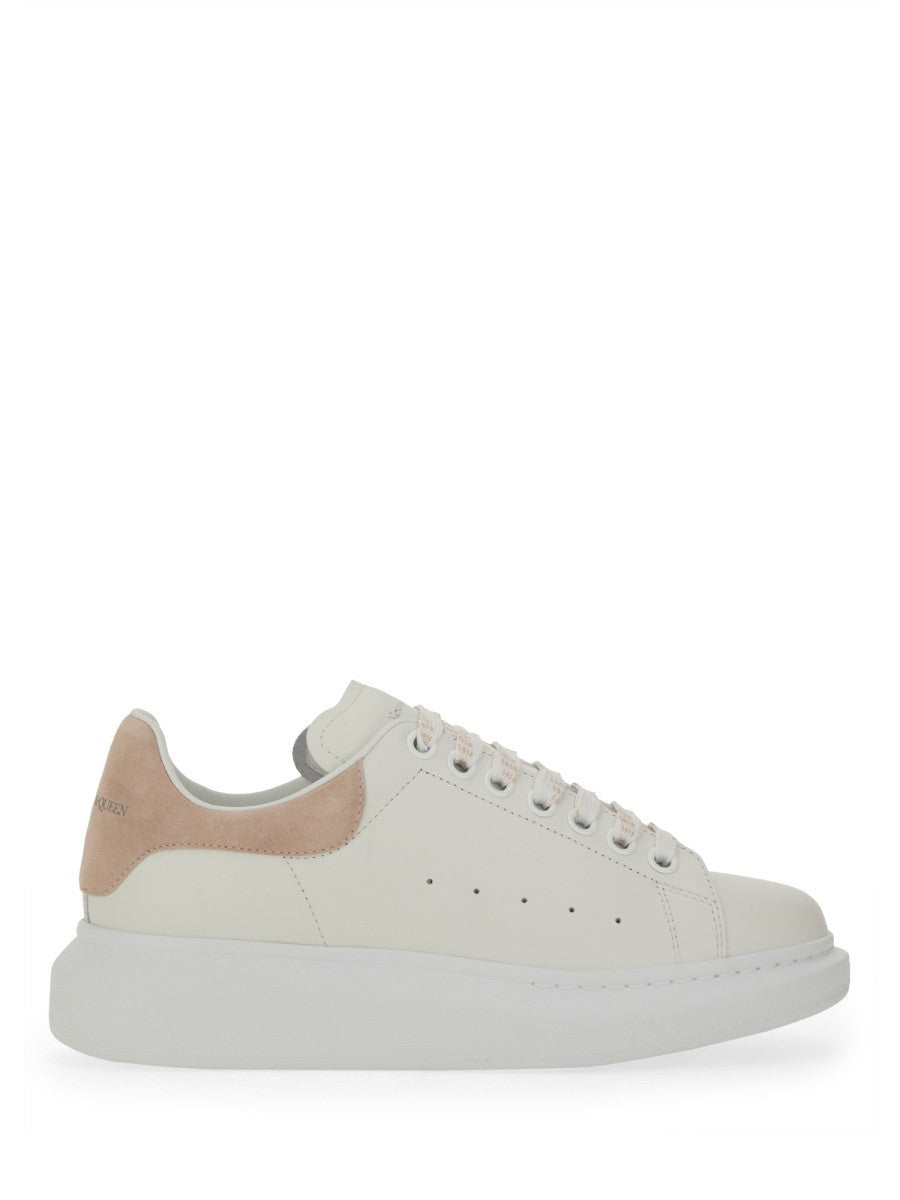 Alexander Mcqueen - OVERSIZED SNEAKER oversized-sneaker_68b65e13-bf80-4d4a-8c61-47ae1b3b5d4a