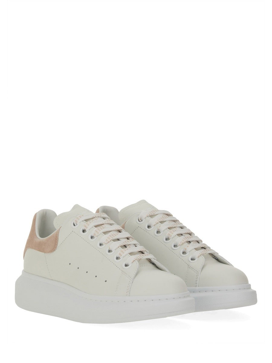 Alexander Mcqueen - OVERSIZED SNEAKER oversized-sneaker_b330e3ac-d15e-43a1-b135-578a4cf0e87f