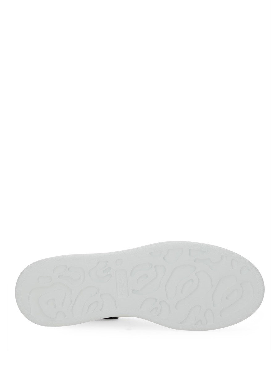 Alexander Mcqueen - OVERSIZED SNEAKER oversized-sneaker_bb844265-7e1b-4dc9-9534-5ab811b0e840