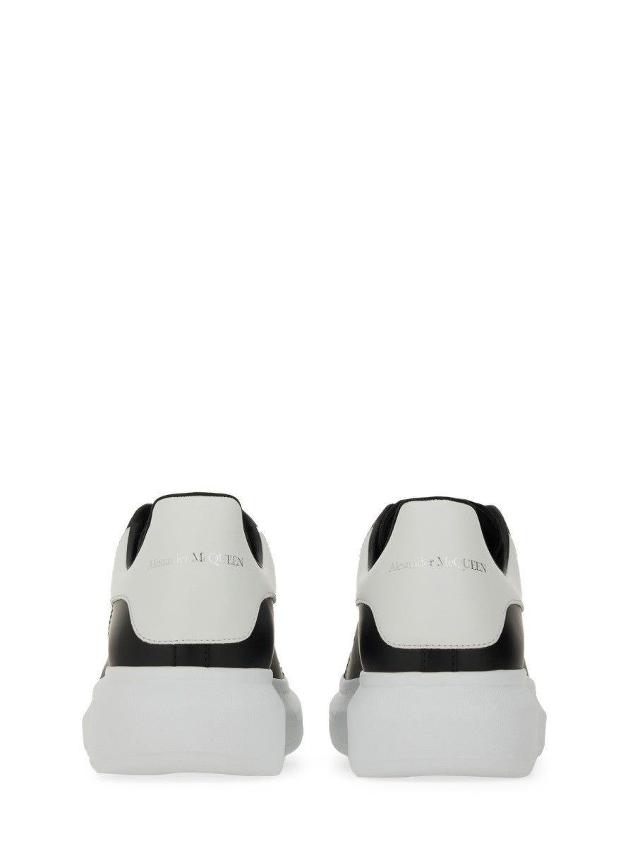 Alexander Mcqueen - OVERSIZED SNEAKER oversized-sneaker_c11e15f6-abc4-4158-b6f7-aa9f1f936f36