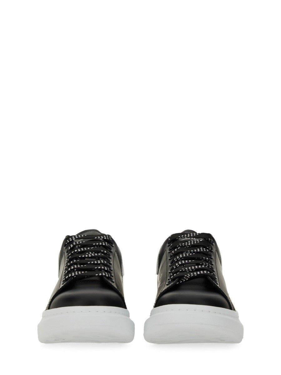 Alexander Mcqueen - OVERSIZED SNEAKER oversized-sneaker_dd933f25-016b-4867-b3c0-25159f094eed