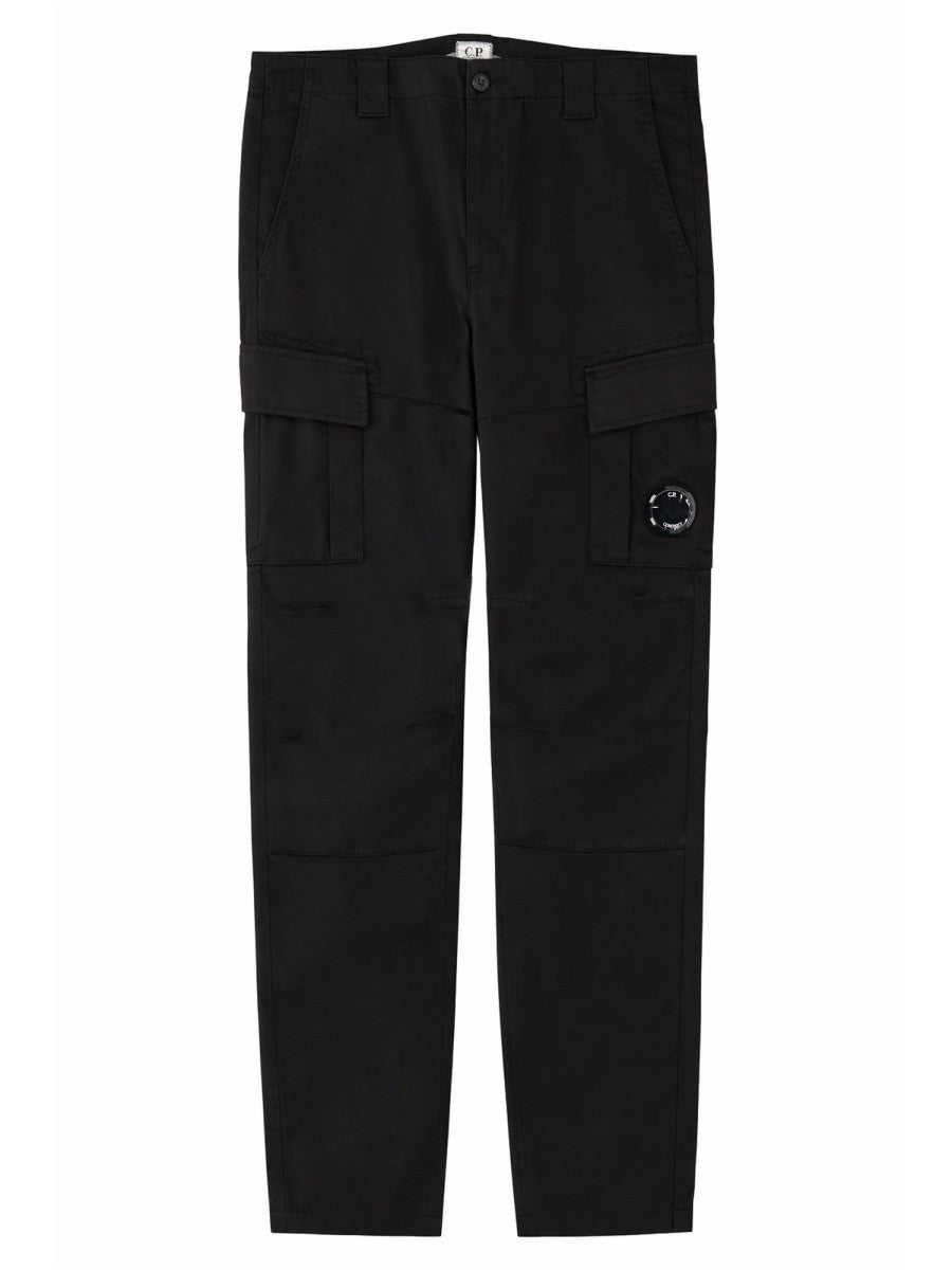 C.P. COMPANY - PANTALONE CARGO CON PATCH LOGO pantalone-cargo-con-patch-logo_0449a4ed-c184-49dd-98d6-4d5a77e91691