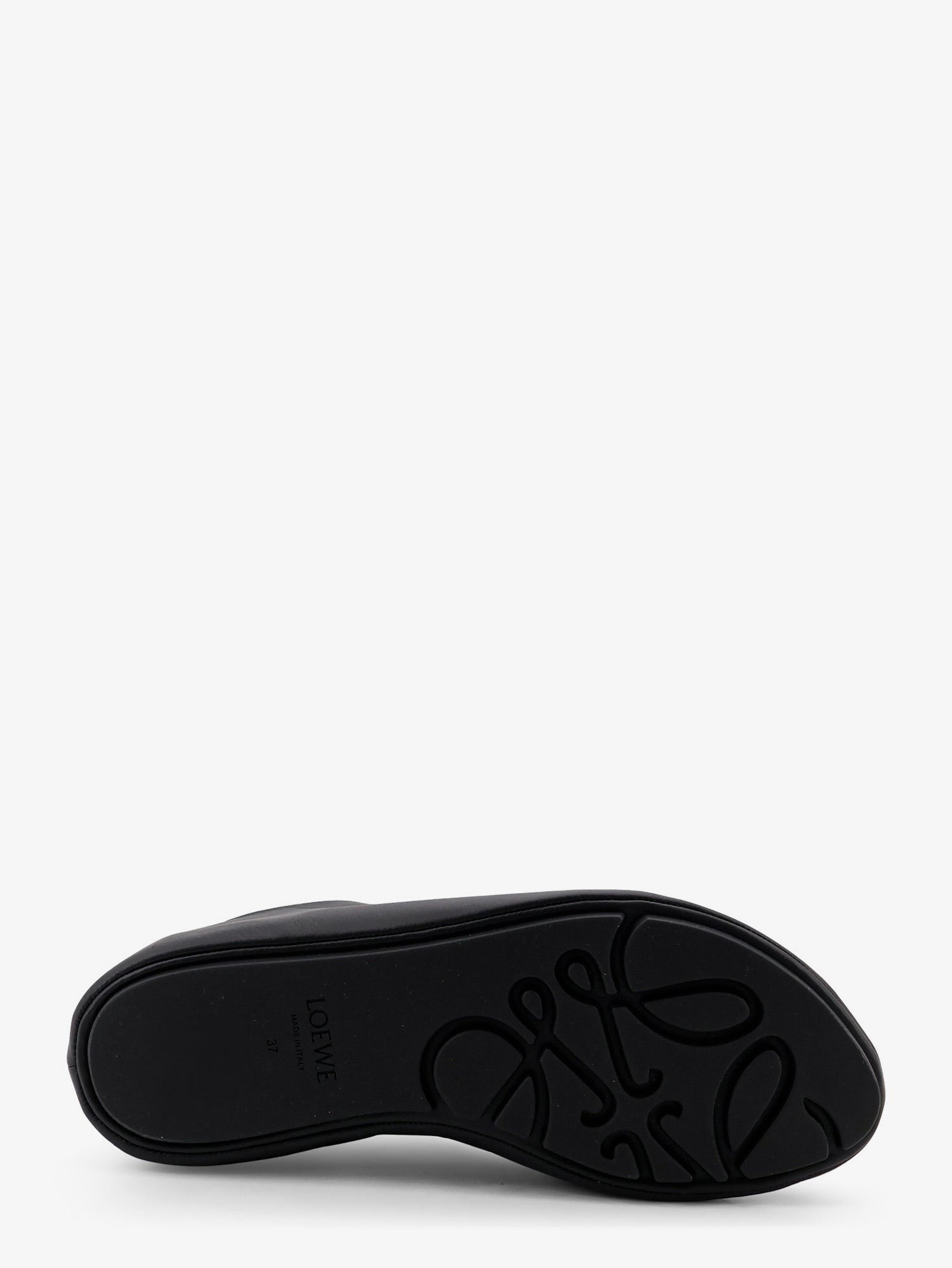 LOEWE - Pebble Soft Leather Sneakers pebble-soft-leather-sneakers_369ccb2f-a91d-43e5-b24b-f7050338a66f