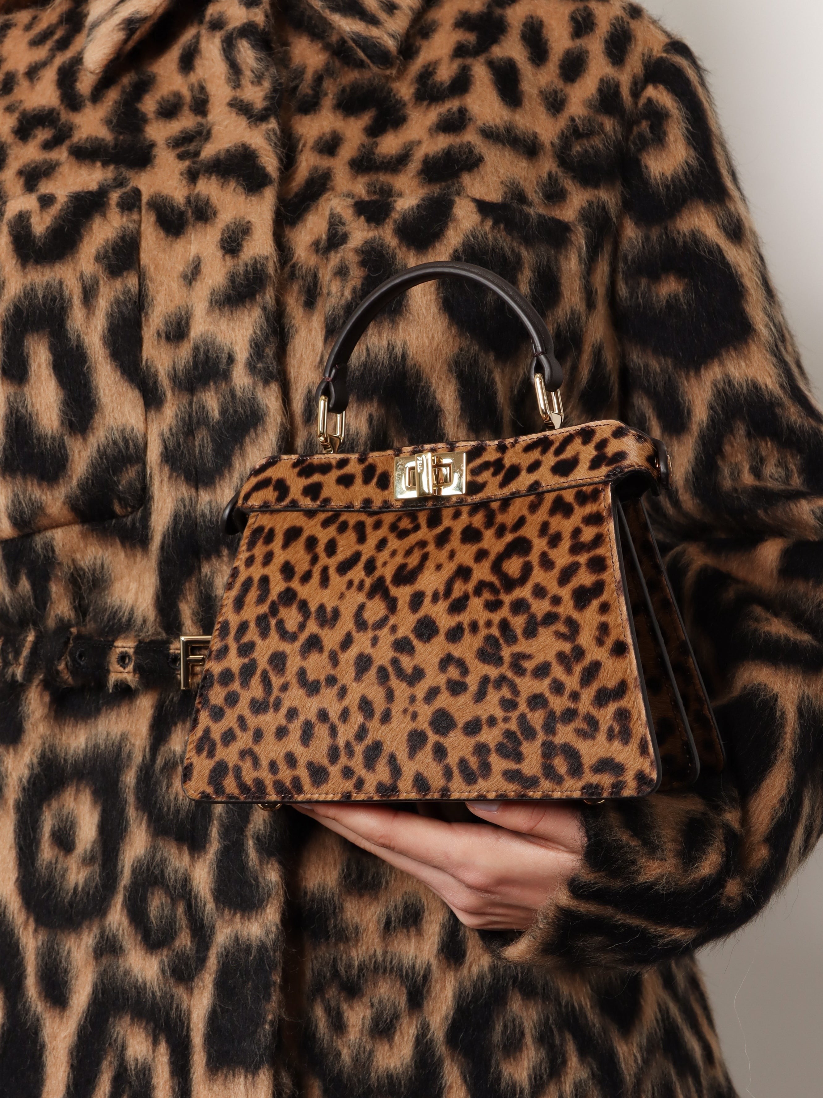 Peekaboo IseeU Petite Leather shoulder bag with Fendi Leo Print