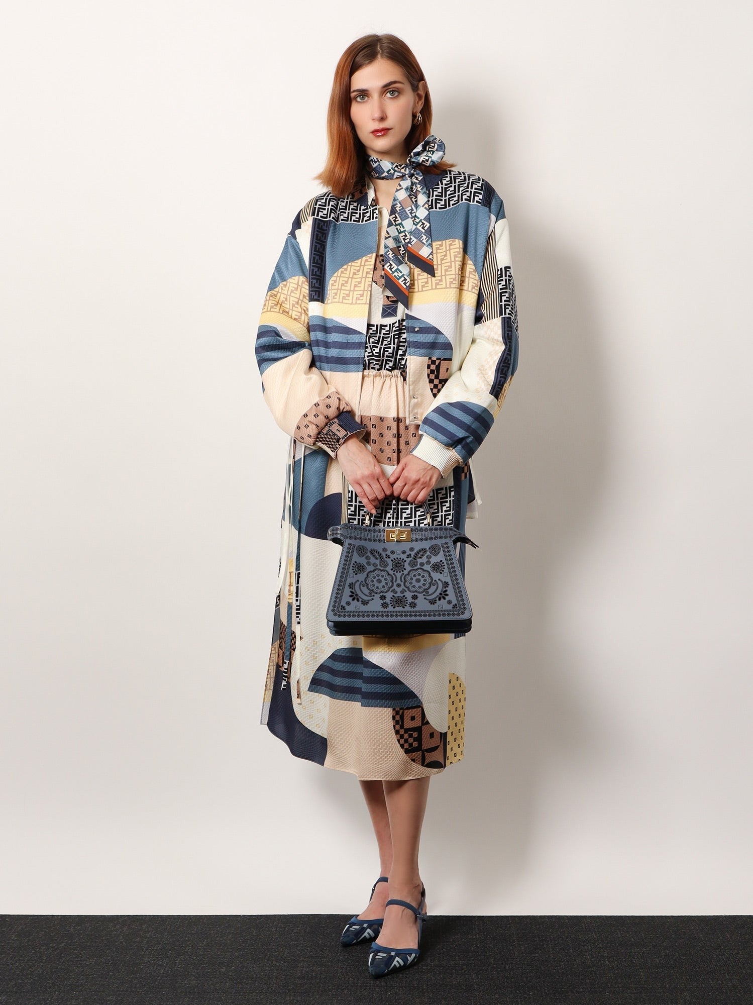 Peekaboo ISeeU Small leather shoulder bag with laser-cut Coral Bandana motif