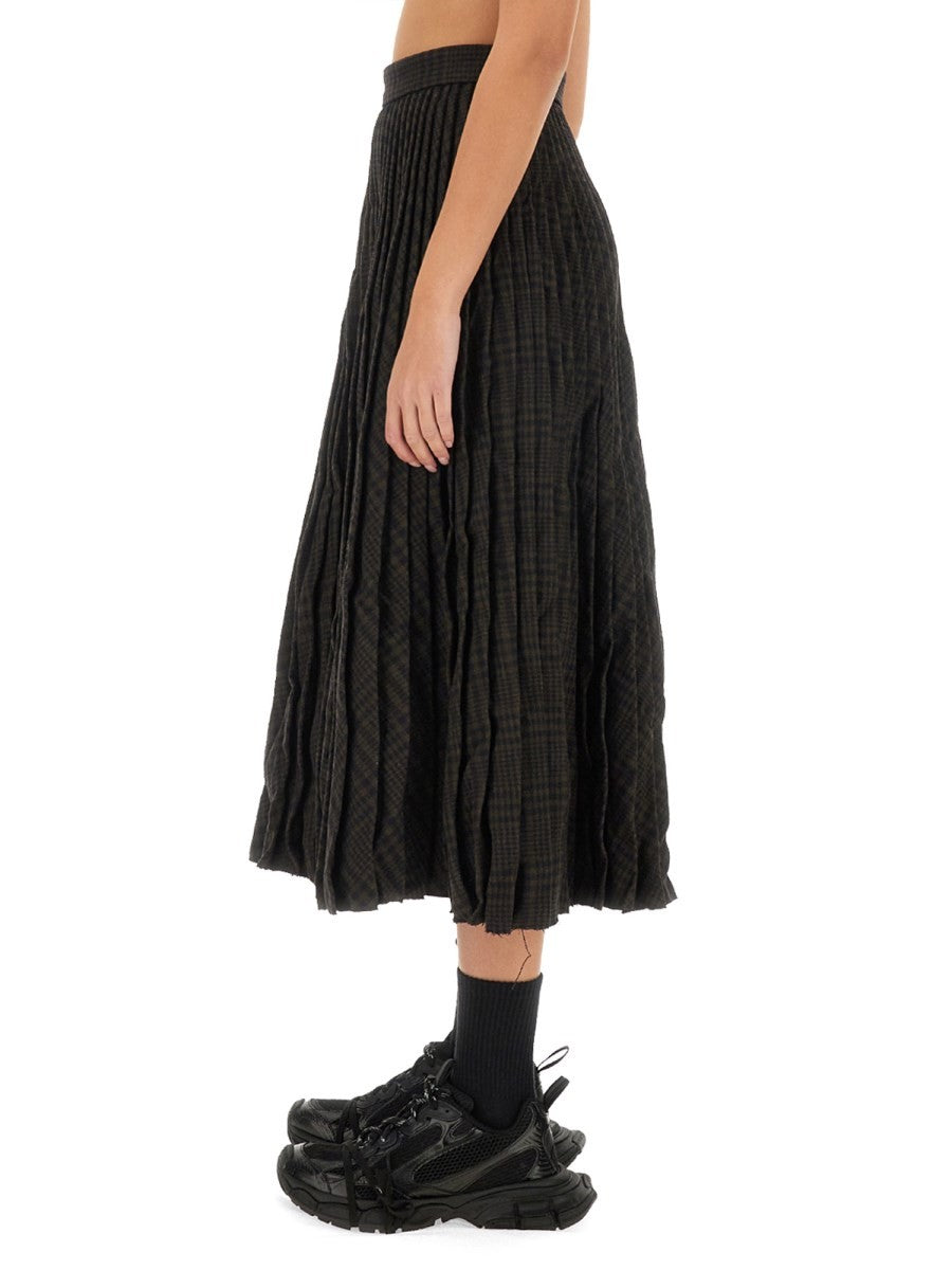 PLEATED SKIRT.
