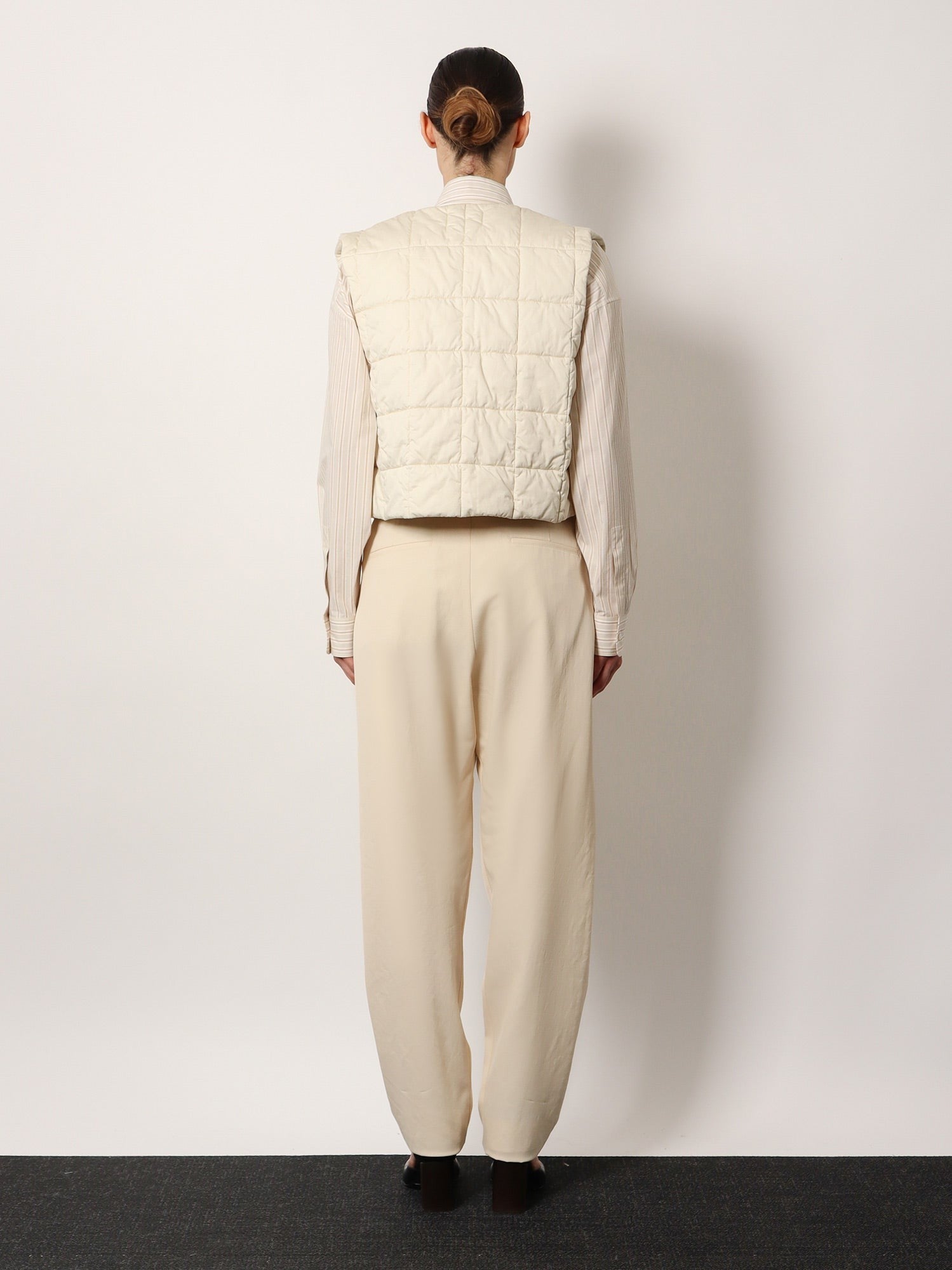 Pleated tailored wool blend trouser