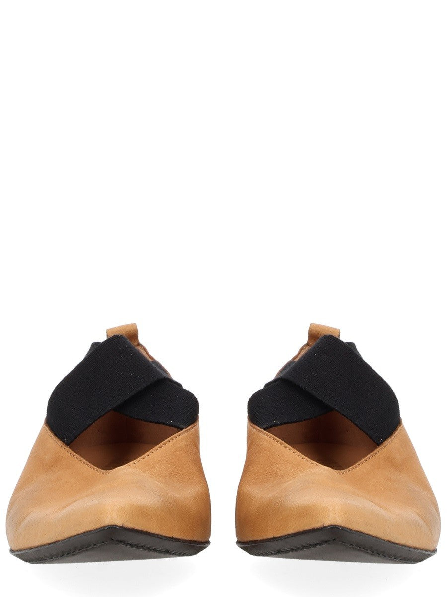 UMA WANG - "POINTED" BALLERINA pointed-ballerina_5b5c8037-82ce-4b46-8f36-5a73d15546e3