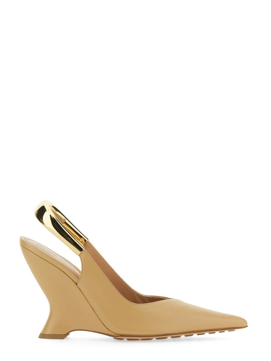 POINTED SLINGBACK PUMPS pointed-slingback-pumps_e14d1410-549f-4d8b-99a8-b41d181c734c