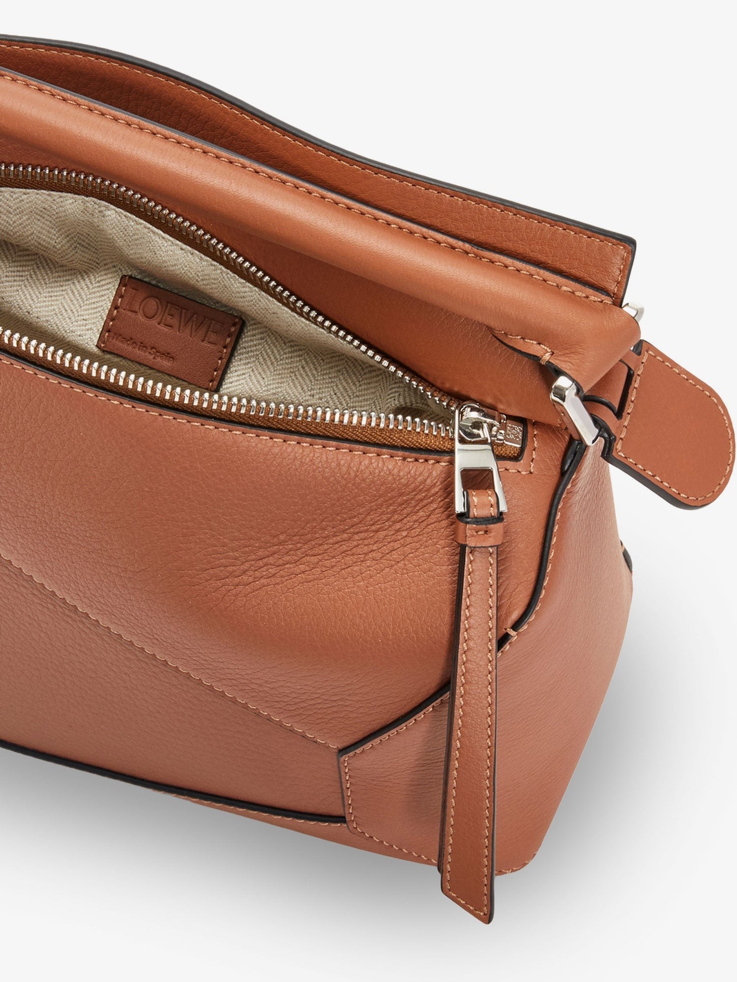LOEWE - Puzzle Edge leather handbag with engraved Anagram logo