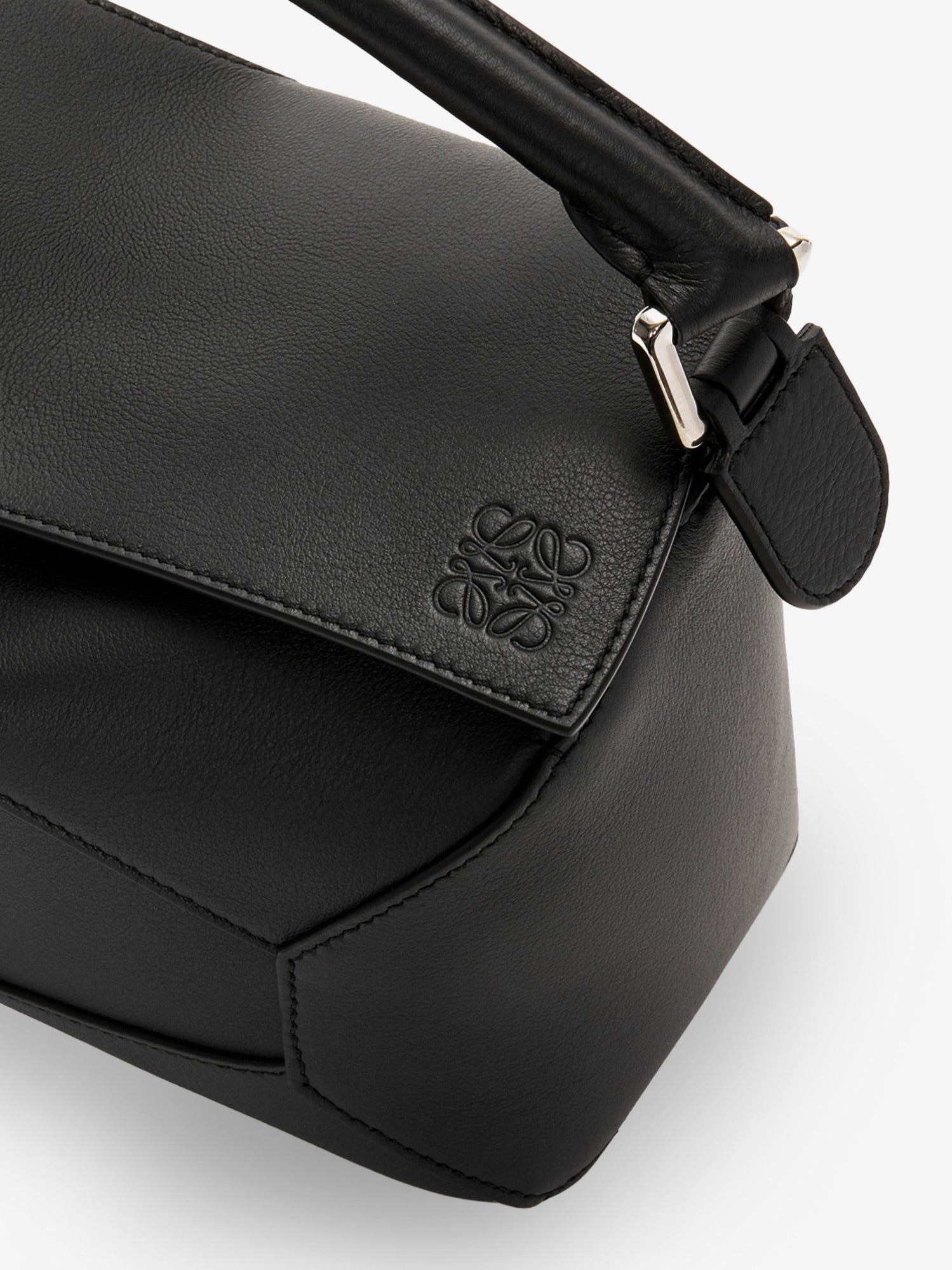 LOEWE - Puzzle Edge leather handbag with engraved Anagram logo