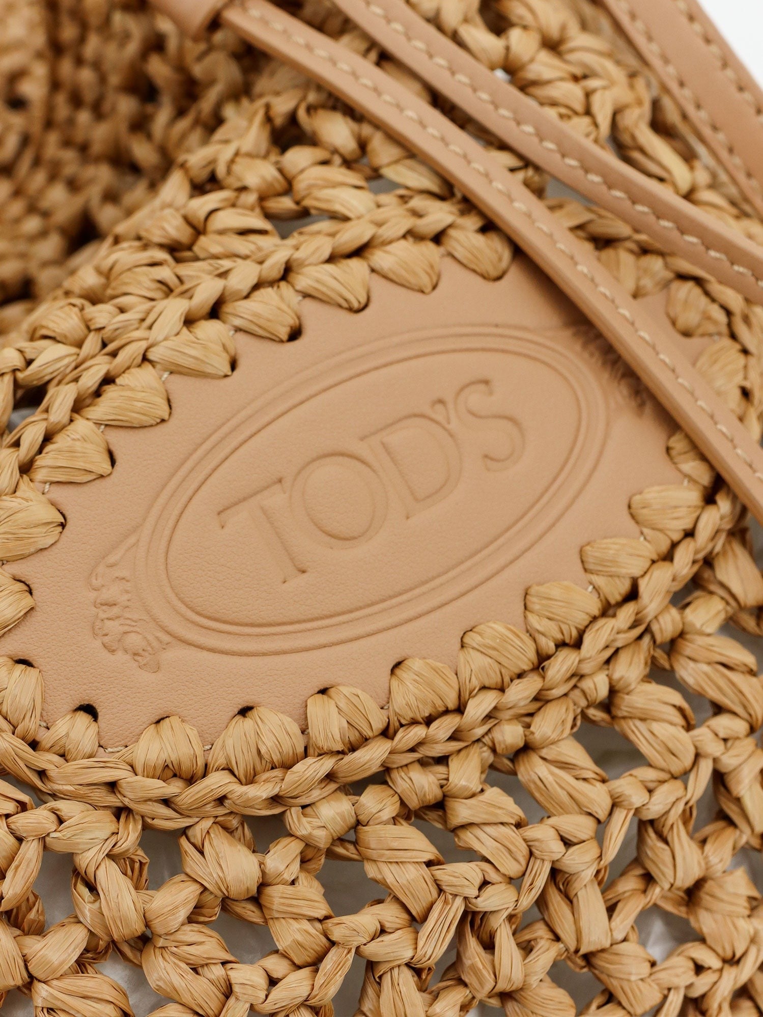 TOD'S TOD'S - Raffia bucket bag with crochet motif