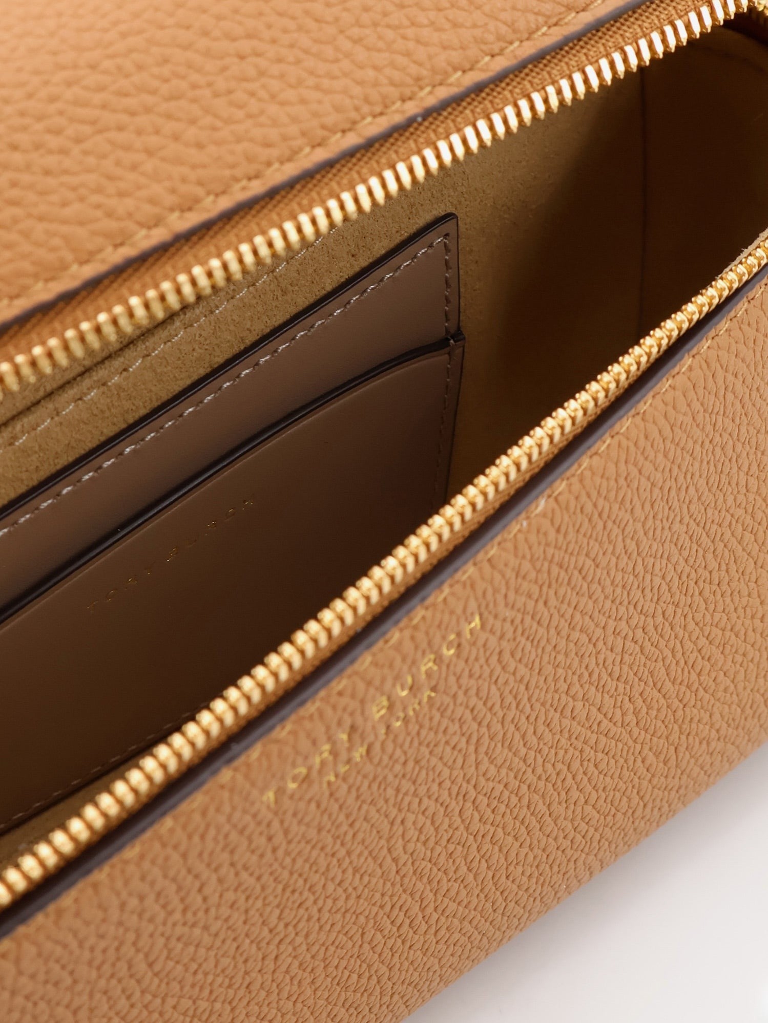 Tory Burch - Romy slim hammered leather crossbody bag