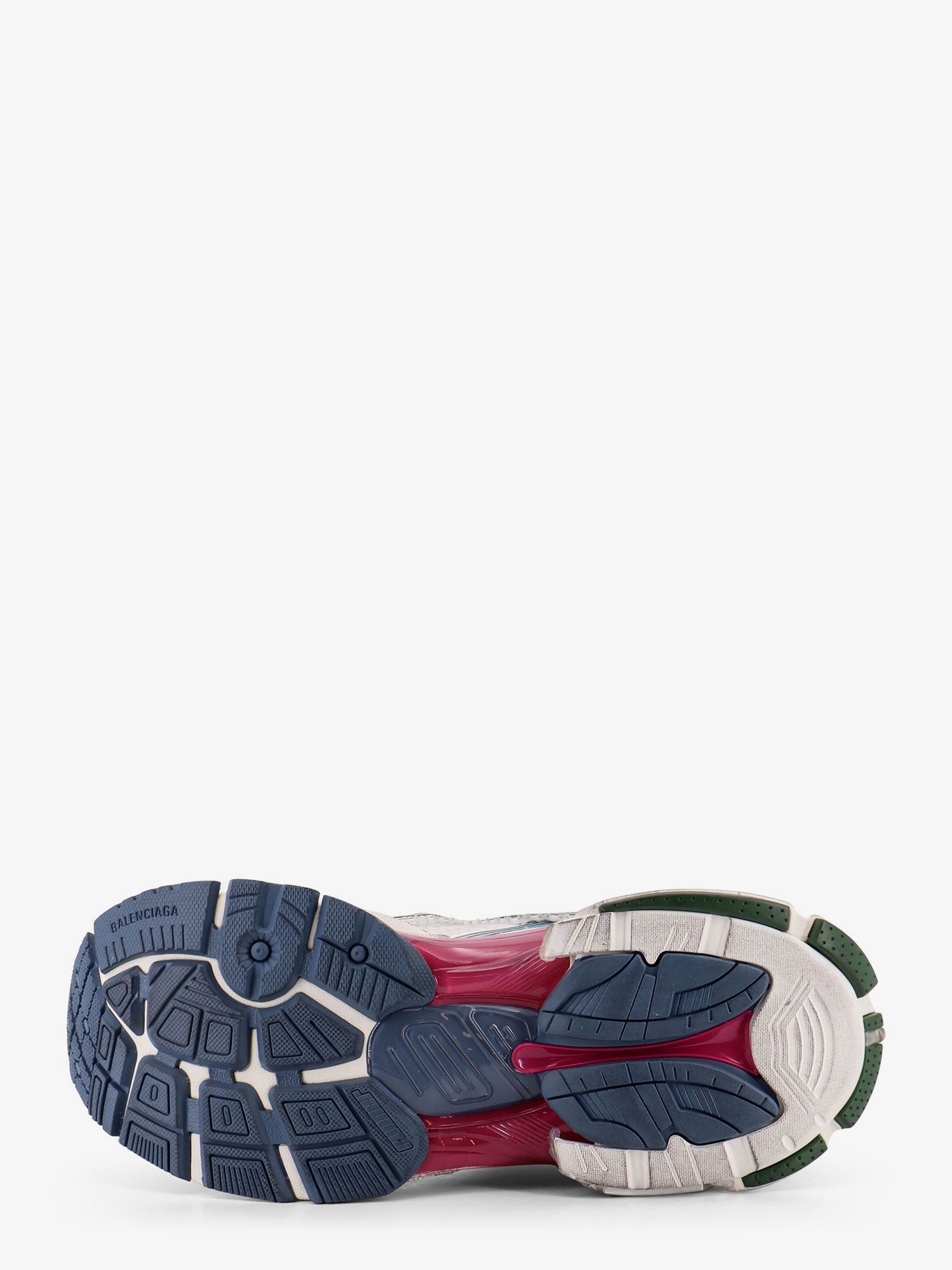 Runner low-top mesh sneakers