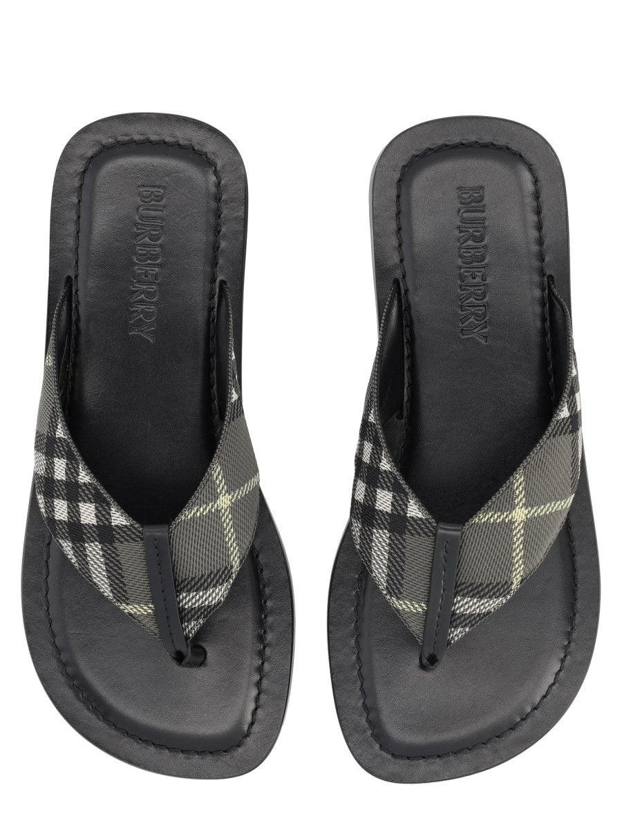 Burberry - Sandalo "Check Pavillon"