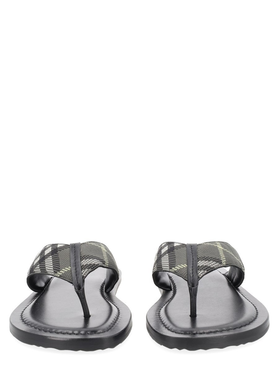 Burberry - Sandalo "Check Pavillon"
