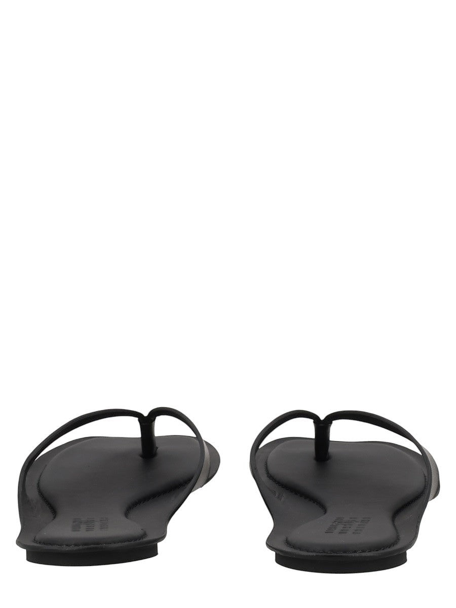 MM6 MAISON MARGIELA - SANDALO INFRADITO "ANATOMIC" IN PELLE sandalo-infradito-anatomic-in-pelle_4eabbe2d-aa4b-494f-bd69-e3b1839b0d03