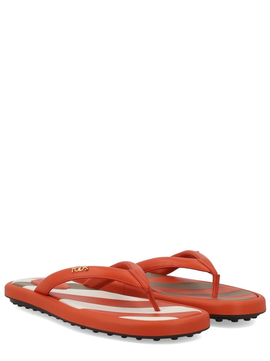 TOD'S - SANDALO INFRADITO CON LOGO sandalo-infradito-con-logo_6254f402-d3b7-4da2-853c-3e6344cc61c3