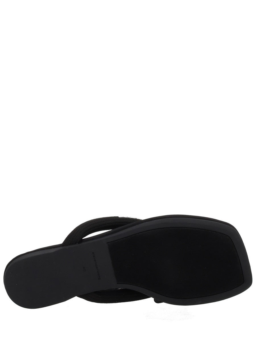 Alexander Wang - SANDALO INFRADITO "JENNA TUBULAR" sandalo-infradito-jenna_ff7e5d63-f427-4a30-9f47-69244f9ea89b