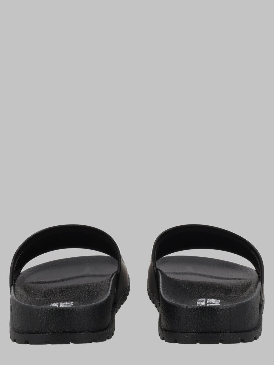 Versace Jeans Couture - SANDALO SLIDE "SHELLY"