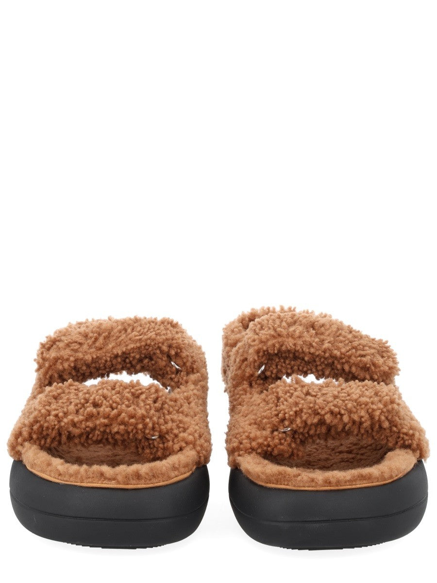 Moon Boot - SHEARLING SANDAL shearling-sandal_caca1bbe-2cac-4b32-ad01-98c828b02790