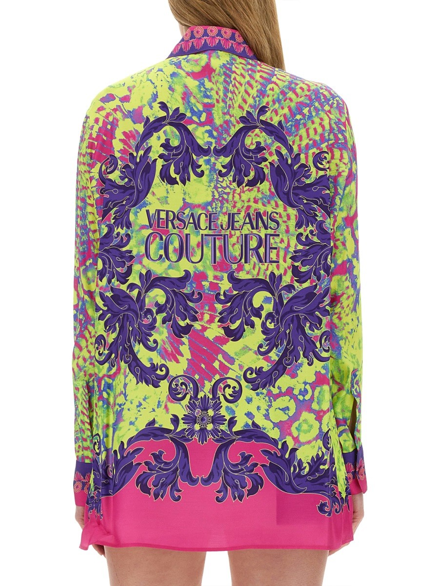 SHIRT WITH PRINT AND LOGO