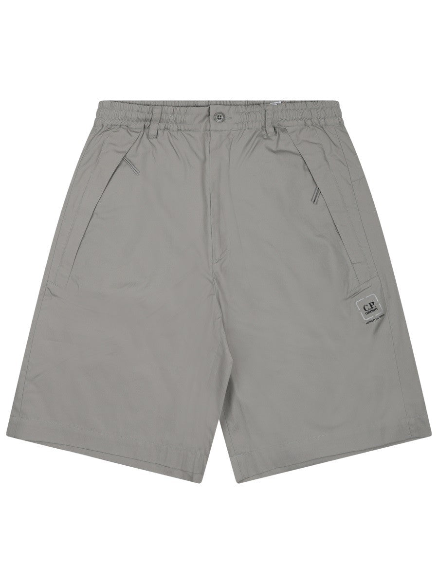 C.P. COMPANY - SHORTS "METROPOLIS" CON LOGO shorts-metropolis-con-logo