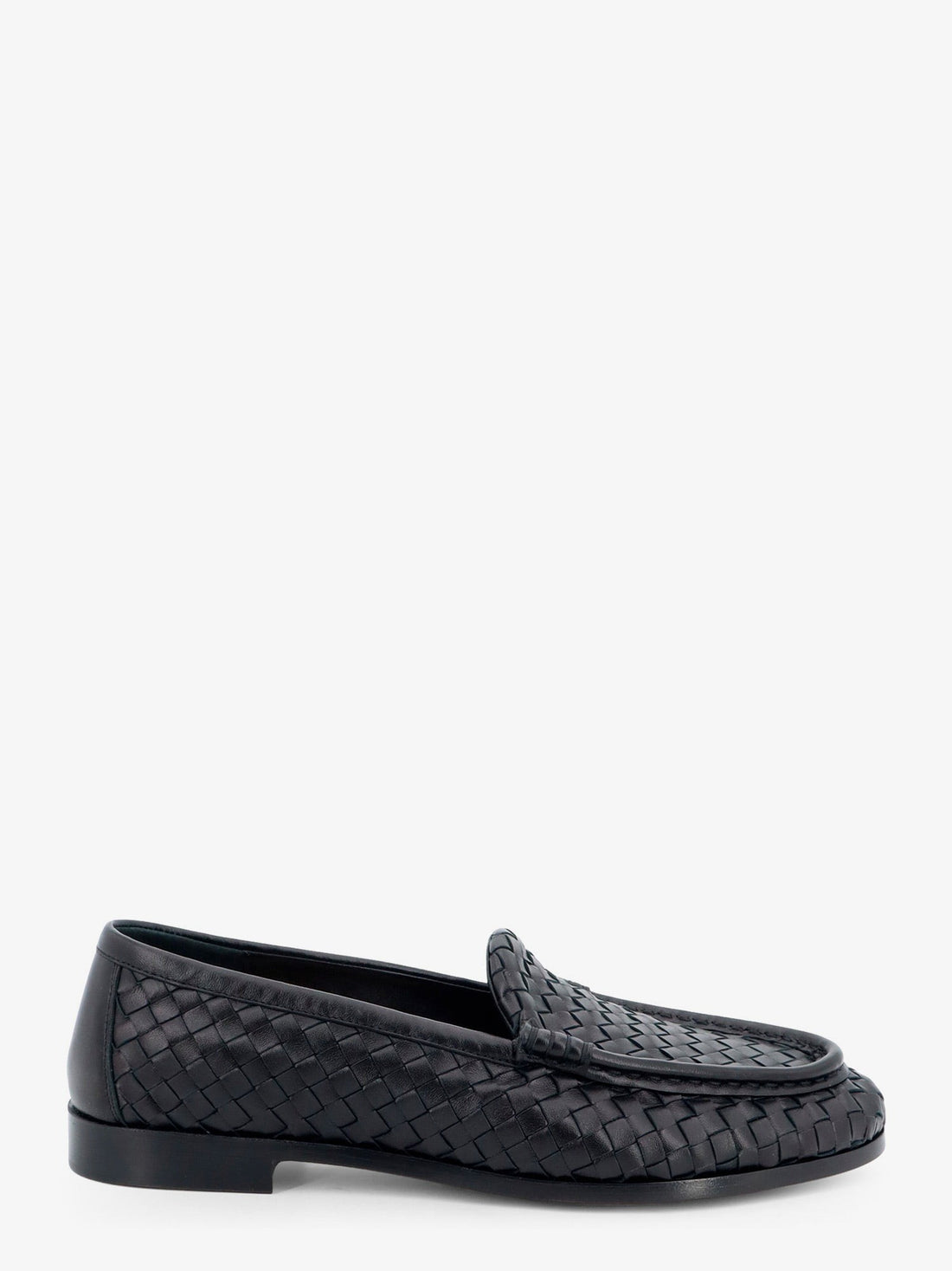 Bottega Veneta - Silenzio leather loafers with Intrecciato motif silenzio-leather-loafers-with-intrecciato-motif_e0a179c7-3ccc-425c-b6f4-fde99f845c9e