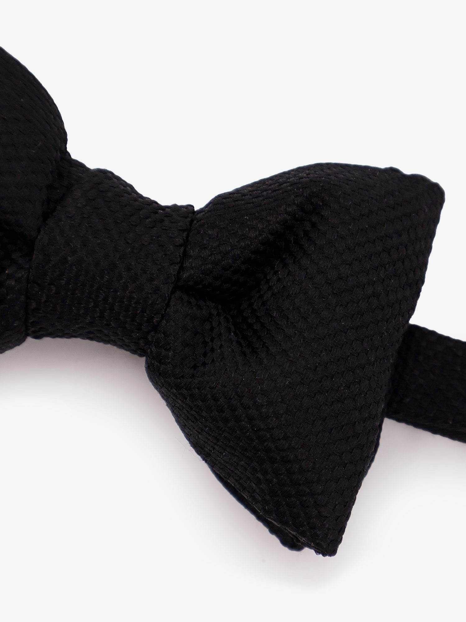 Silk bowtie