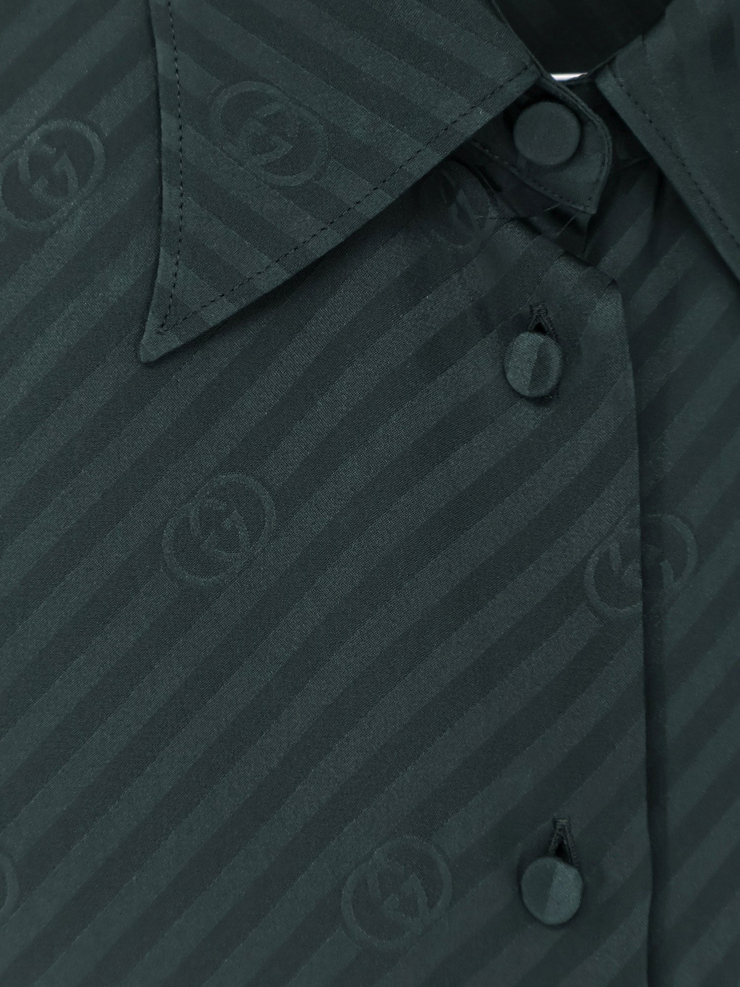 Silk shirt with diagonal motif