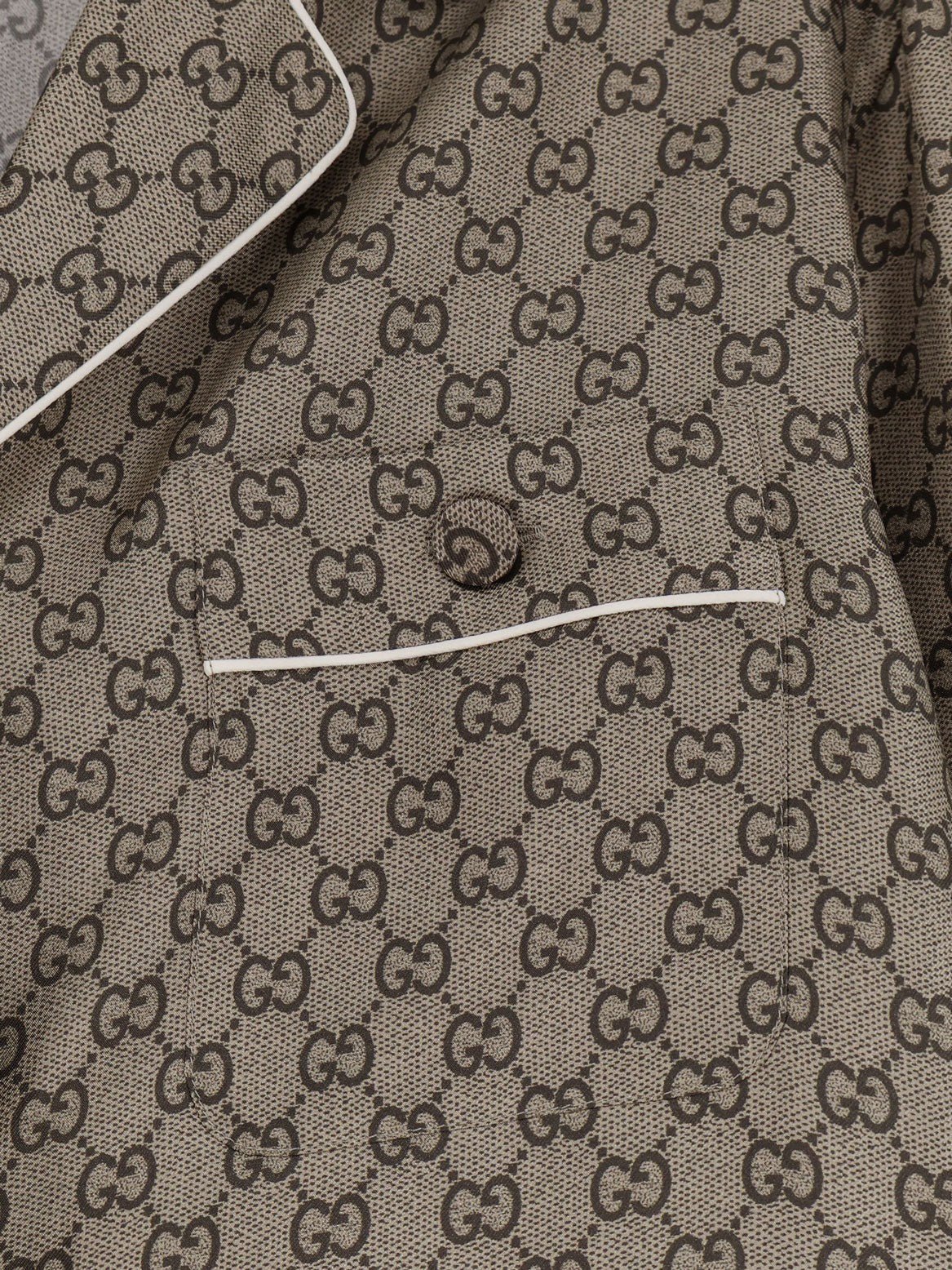 Gucci - Silk shirt with GG print