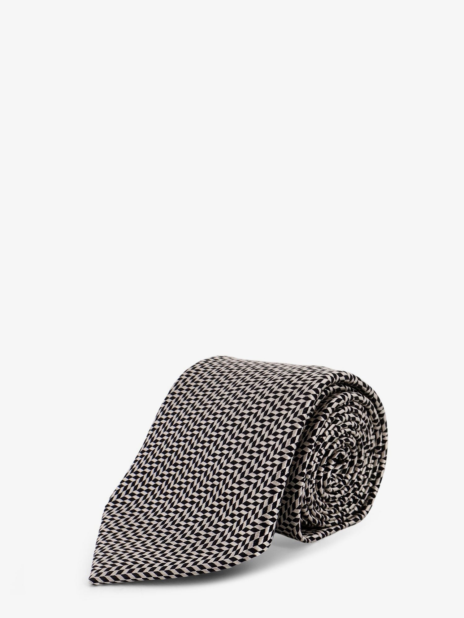Silk tie silk-tie_0588266c-5d94-42c3-95ca-04f1bd19f857