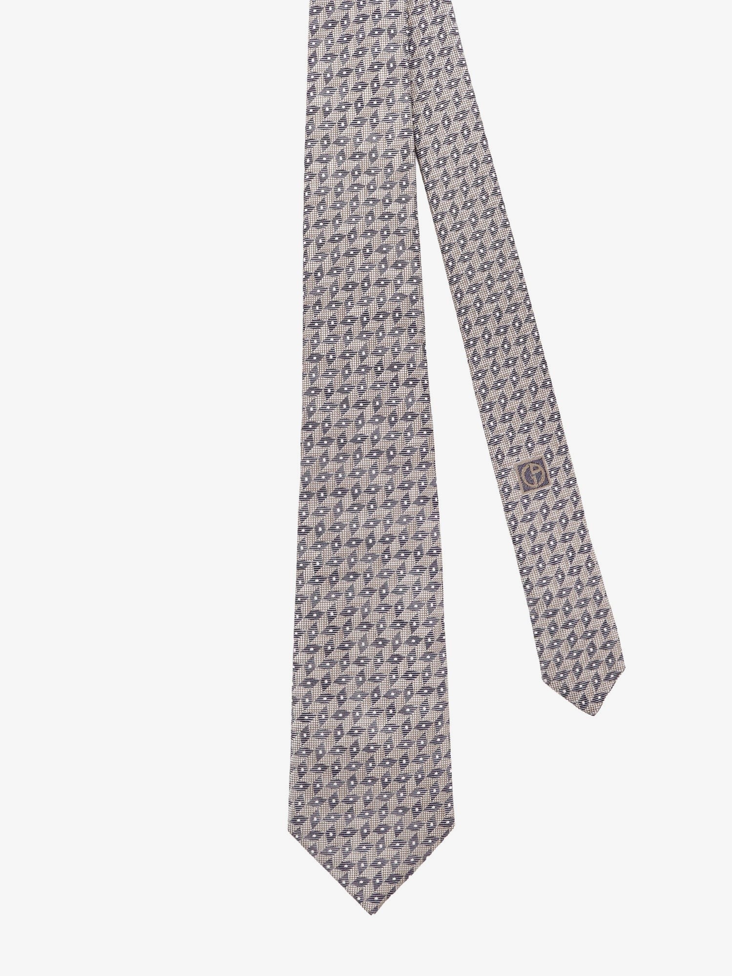 Silk tie