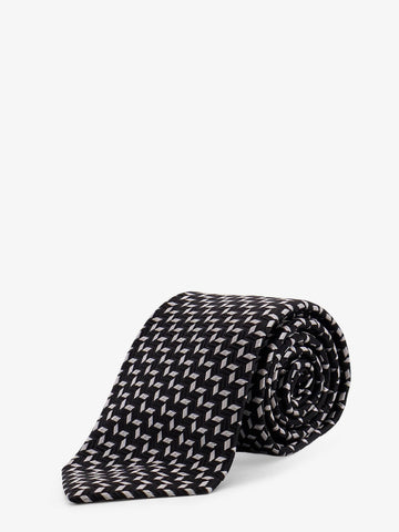 Silk tie